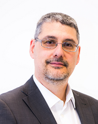 Marcos Navarro en color